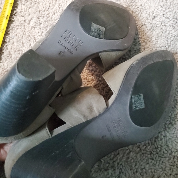 Eileen Fisher Women's Tan Suede Heels Size 9 - Picture 11 of 14